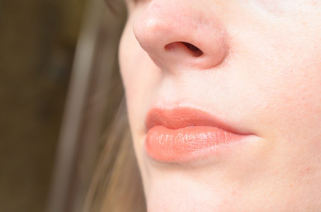 Dr. Hauschka Lipstick in Pimpernel swatch