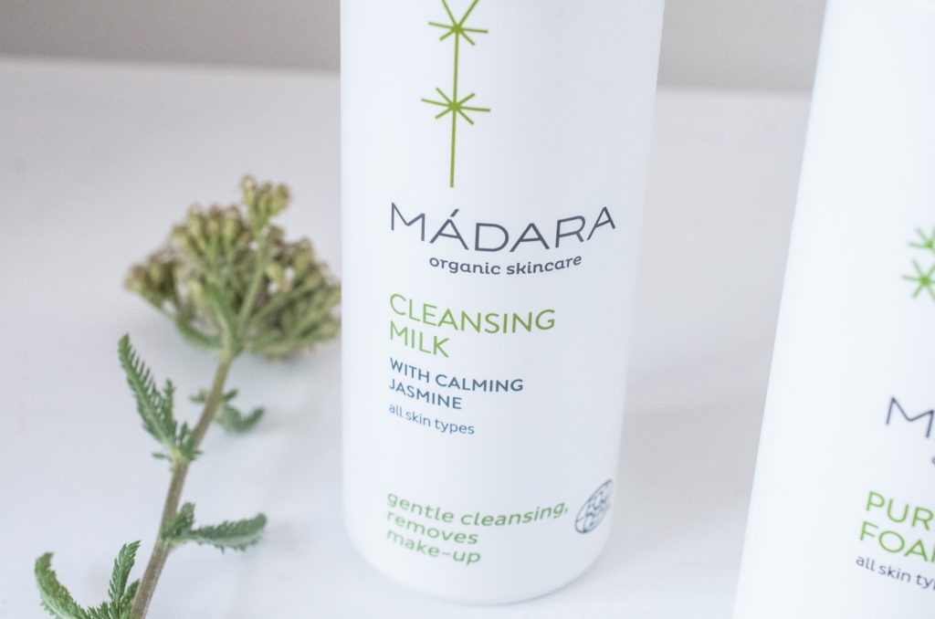 Mádara Cleansing Milk