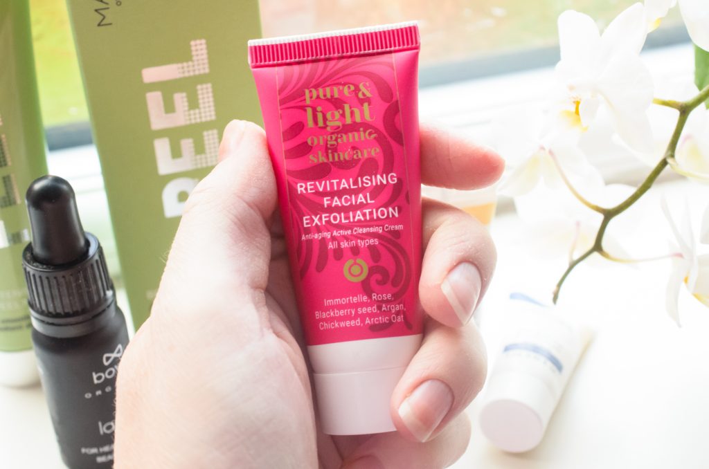 Pure & Light Revitalising Facial Exfoliation