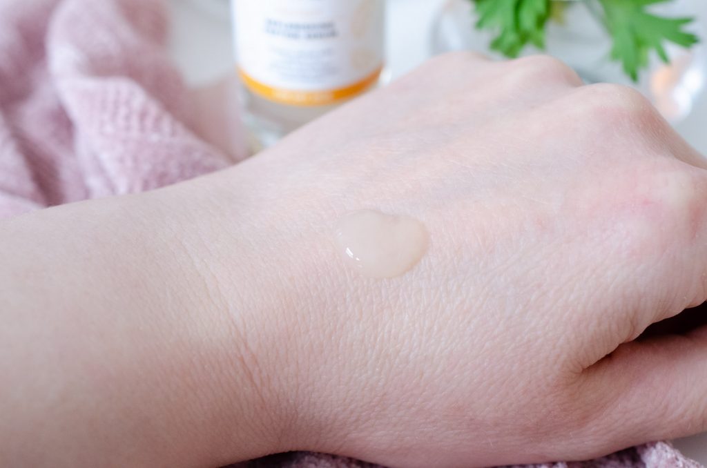 Texture of Protect Replenishing Peptide Serum