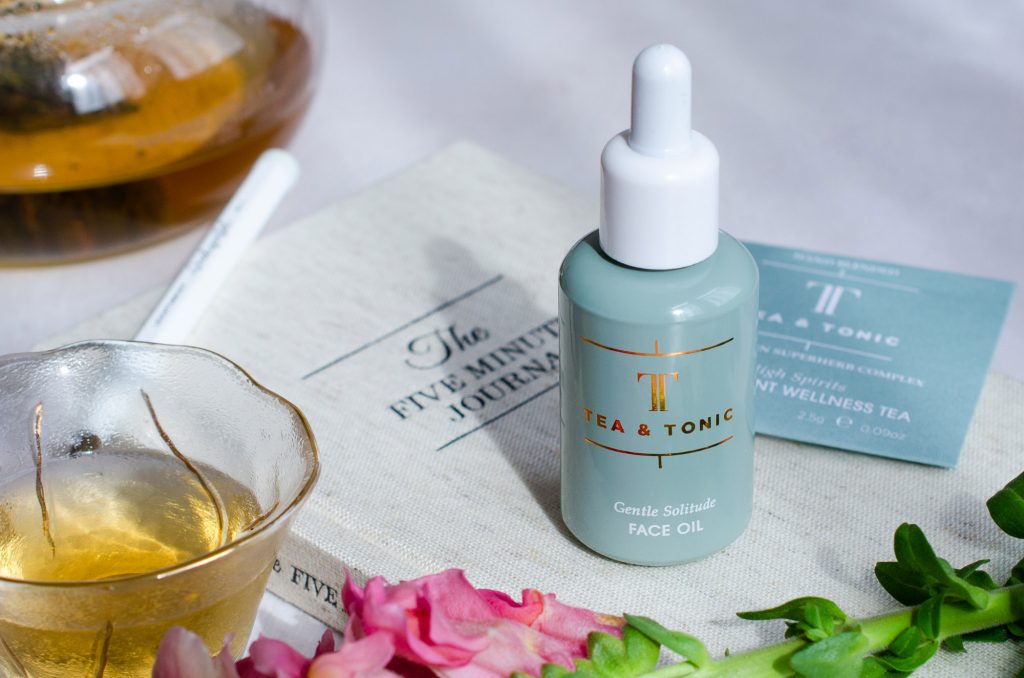 Tea & Tonic Gentle Solitude Face Oil with tea