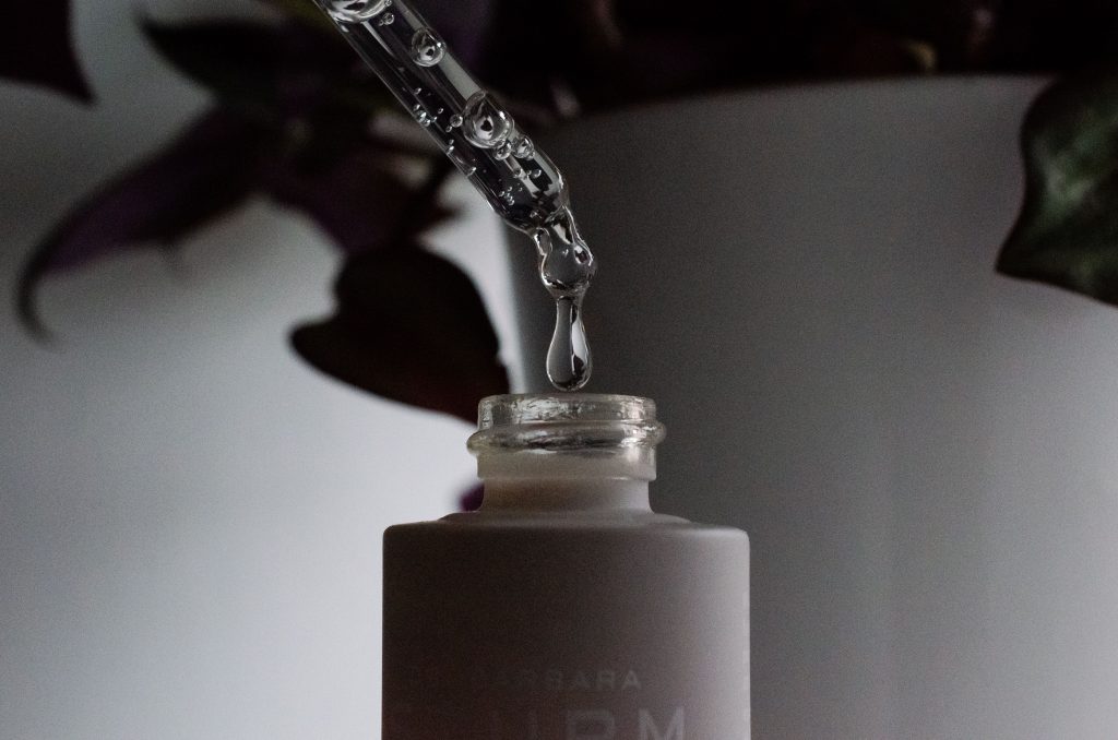 Dropper shot of the serum