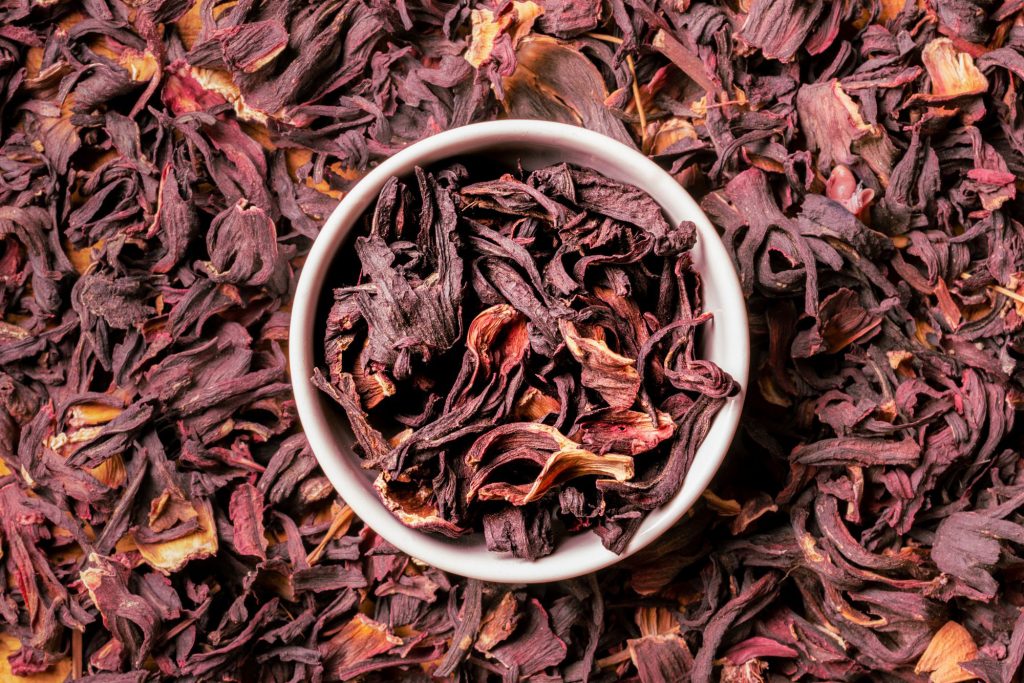 A hibiscus flower rinse can promote hair growth