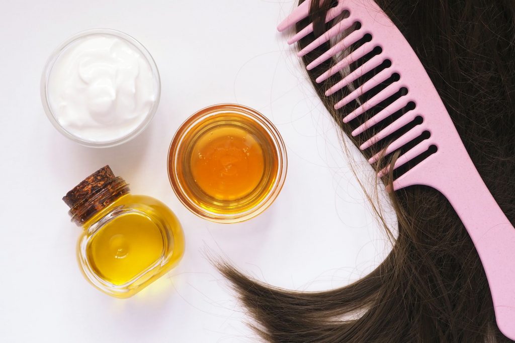 A yogurt and honey conditioner is a great way to soften your hair at home