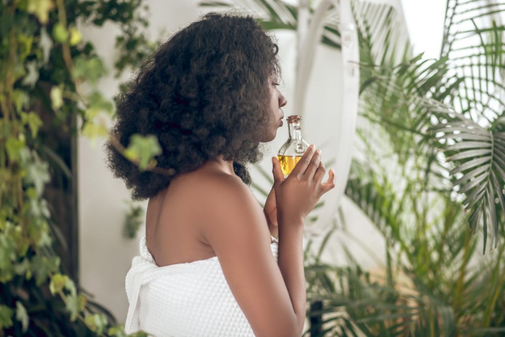 Blending your own essential oils with a carrier oil is so good for your skin